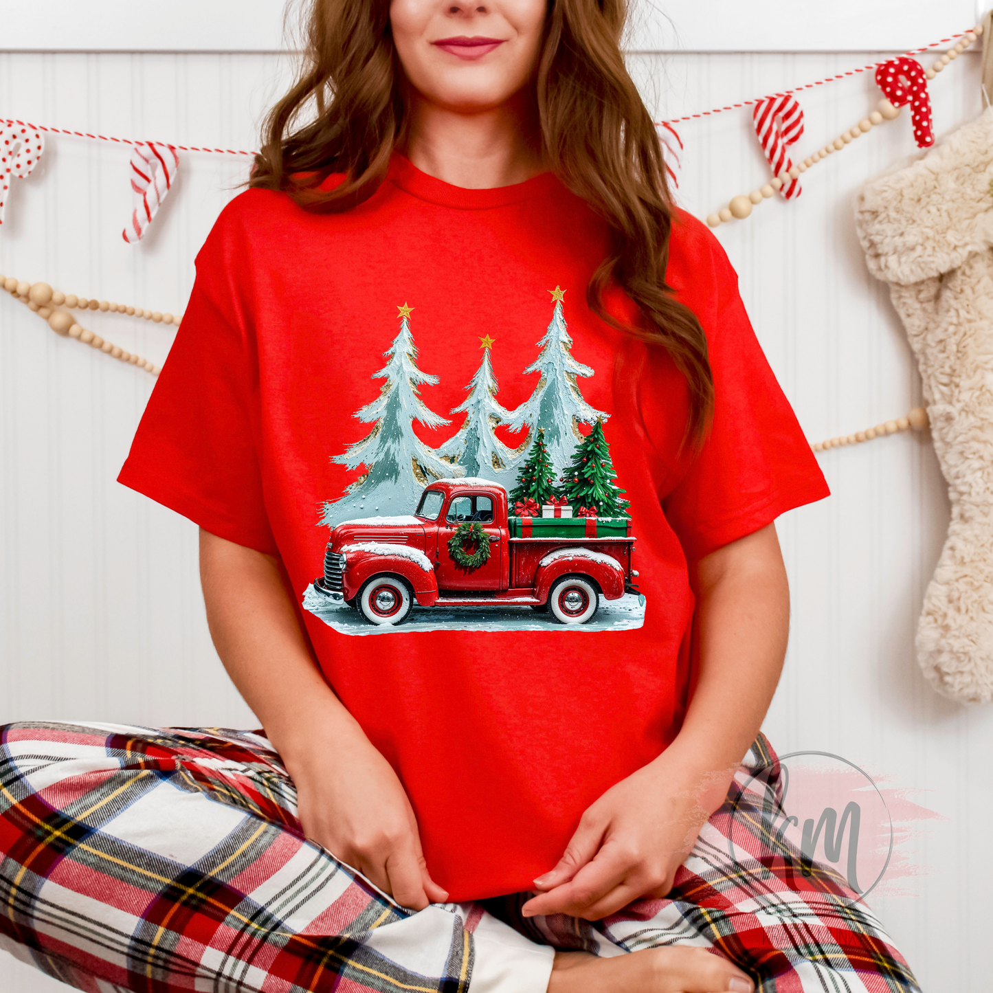 Vintage Red Truck T-Shirt – Classic Country Christmas Charm