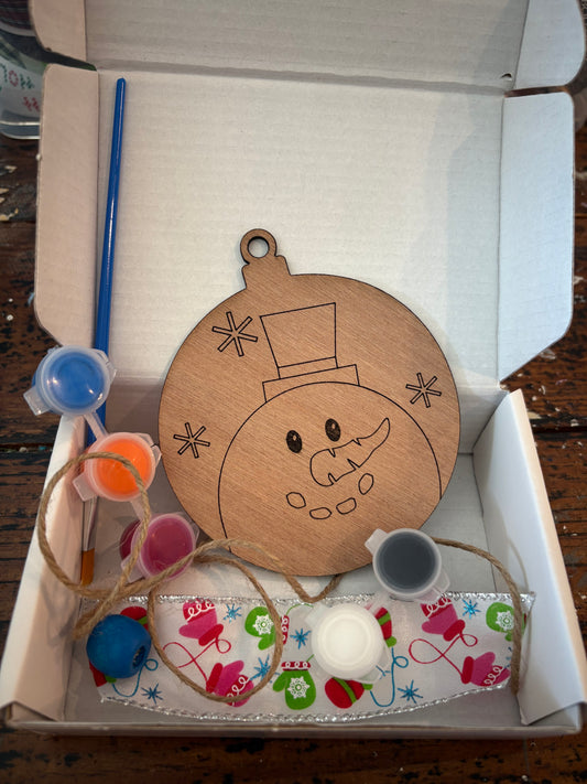 DIY CHRISTMAS ORNAMENT Party Box for 4